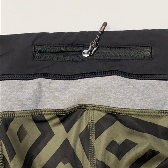 Lululemon Run: Inspire Crop II Full-On Luxtreme in Chevron Shuffle - Picture 13 of 14